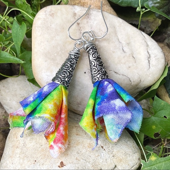 5 For $25💫Tie-dye Rainbow Earrings Dangles - Picture 6 of 9